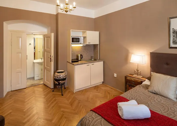 Old Town - Michalska 4* Prague