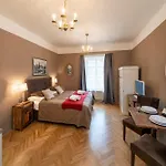 Old Town - Michalska 4* 布拉格