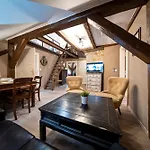 Old Town - Michalska 4*