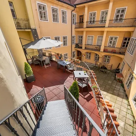 Old Town - Michalska Lägenhet 4*