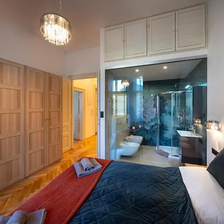 Old Town - Michalska Apartment