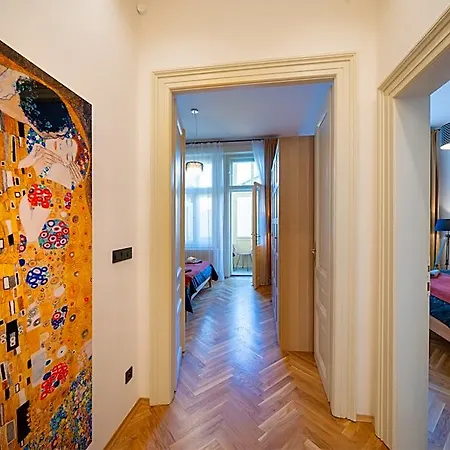 Old Town - Michalska Apartment Prague