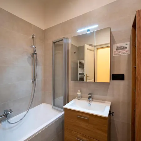 Old Town - Michalska 4*