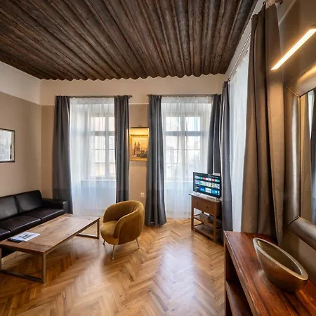 Old Town - Michalska 4*
