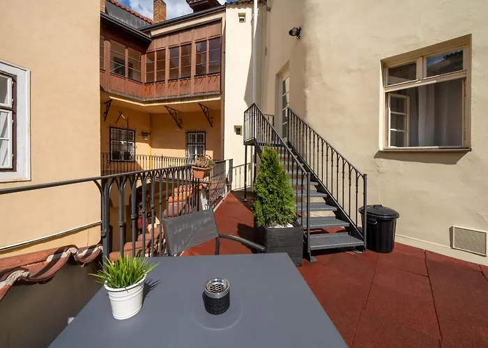 Old Town - Michalska Апартаменты 4*