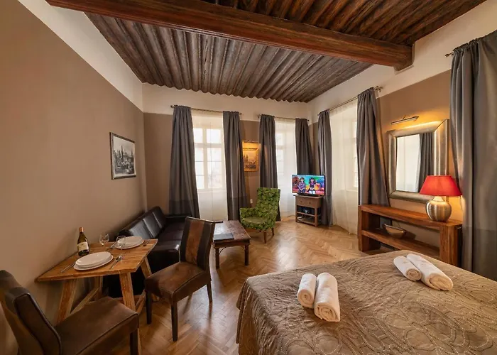 Апартаменты Old Town - Michalska 4*